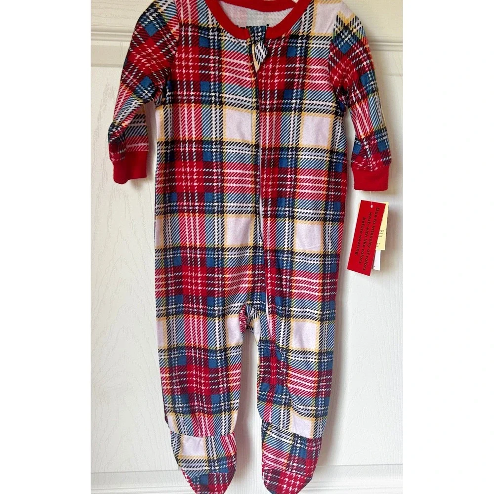 One-Piece Footed Pajamas 3 to 6 Months Infant New! Jammies for your Families BxI